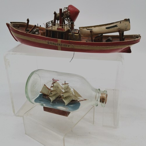 219 - Vintage wooden Star Yacht Mk2 36cm long, small ship in a bottle, scratch built submarine, 4 other wo... 