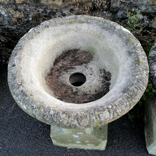 24 - Pair of garden concrete urns with fluted tops, resting on ecclesiastical inspired bases, 60 cm diame... 