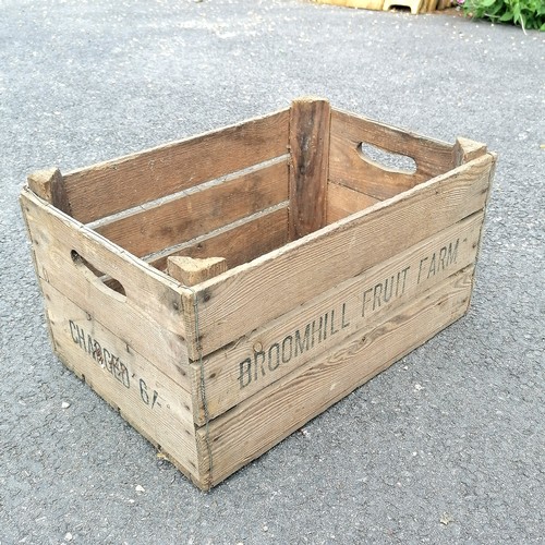 110 - Vintage Broomhill Fruit Farm apple box/crate 54cm x 36cm x 29cm high