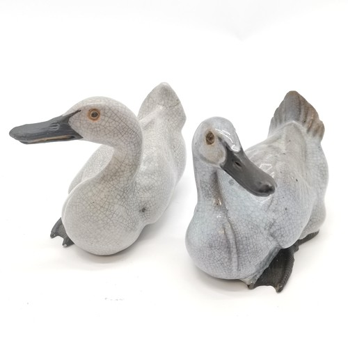 159 - 2 x crackle glaze Oriental Chinese duck figures - tallest 9.5cm & both have losses & old repairs