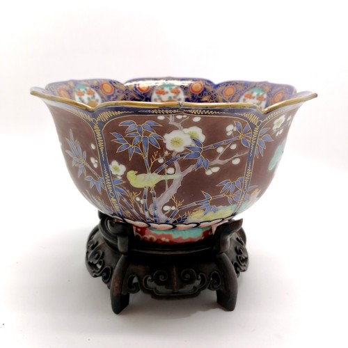 162 - Antique Japanese imari pattern bowl with lotus flower head design and phoeniz detail to inside base ... 