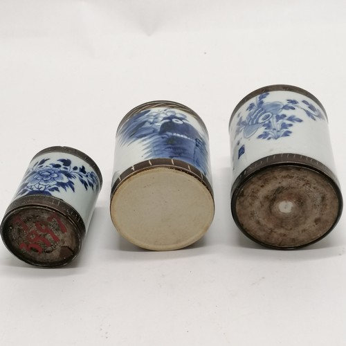 166 - 1 Owner collection of 22 x antique Chinese blue & white vessels inc brushpots, tea cannisters with w... 