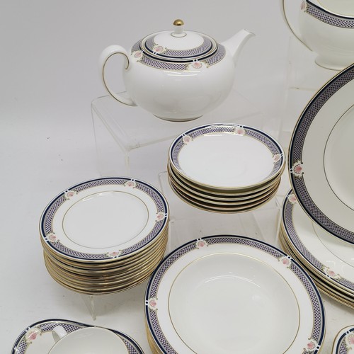 211 - Qty of Wedgwood Waverley bone china to include teapot, plates, gravy boat, etc - all in used conditi... 