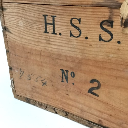 260 - Vintage Armagnac comte de Goyon condom gers France wooden crate No.2 - 43cm x 34cm x 27cm