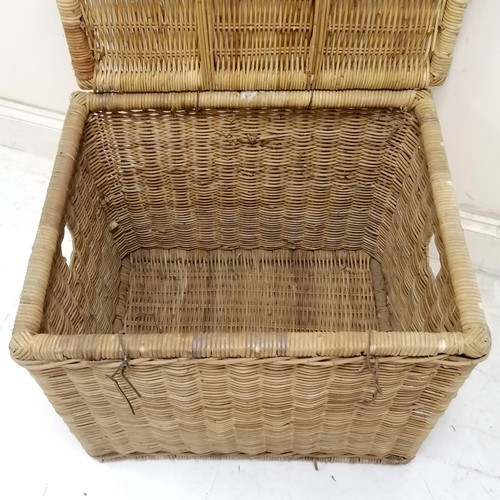 319 - Vintage large wicker linen / laundry basket - 69cm x 55cm x 60cm high ~ slight a/f to 1 part of lid