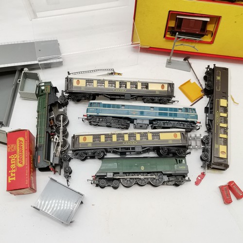 344 - Large qty of Tri-ang OO gauge electric inc RS.4 & boxed, signals. buildings, track etc