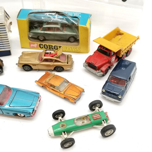 354 - Qty of toy cars inc boxed Dinky #189 Lamborghini Marzal, Corgi #109 Pennyburn workmens trailer (only... 