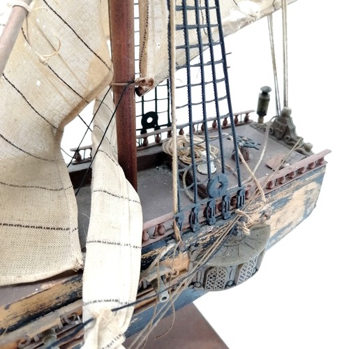 356 - Spanish model ship - (1780) Fragata Espanola - 78cm across x 62cm high ~ has some damage