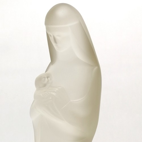 369 - Leerdam frosted glass figure of Madonna with child by Stef Uiterwaal - 37cm high with no obvious dam... 