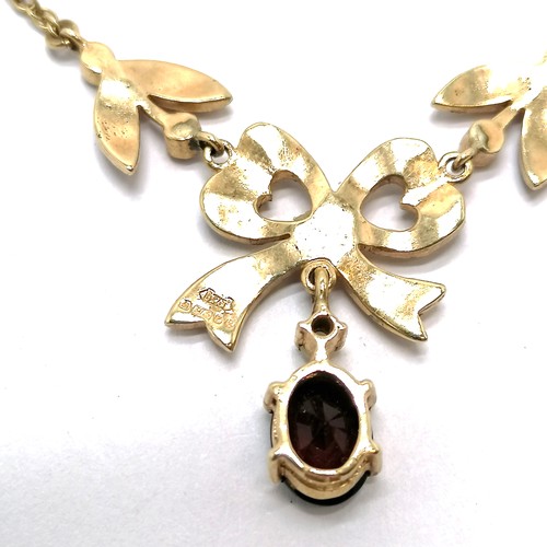 360 - 9ct hallmarked gold Art Nouveau style necklet with pendant drop set with garnet & seed pearl - 38cm ... 