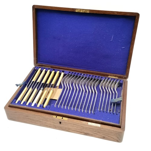 739 - Walker & Hall oak cased silver plated 12 place setting canteen of cutlery (lacks sharpening steel) -... 