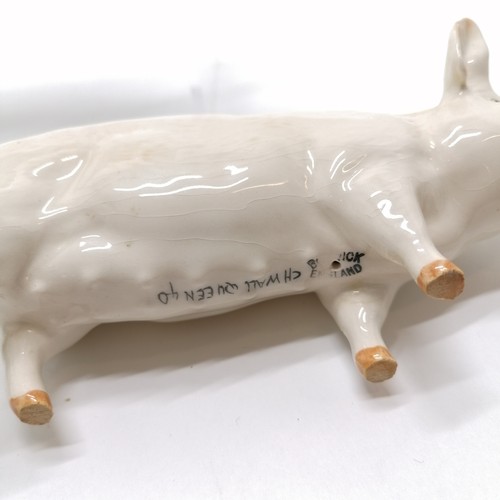 62 - Collection of pigs inc 2 x Beswick Ch Wall queen, stanhope hardstone pig, plastic Irish pig tape mea... 