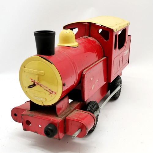 132 - Triang 'Puff Puff' 73000 Vintage Steel Large pull along Toy Train 42cm long - in used condition T/W ... 