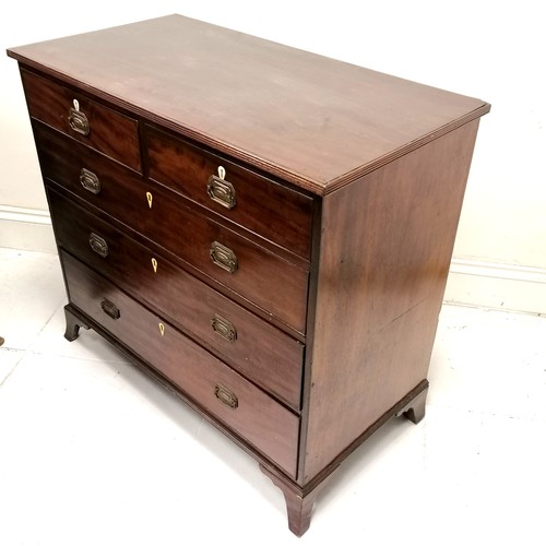 223 - Antique mahogany chest of drawers with swept bracket foot - no obvious damage - L101cm x D52cm x H91... 