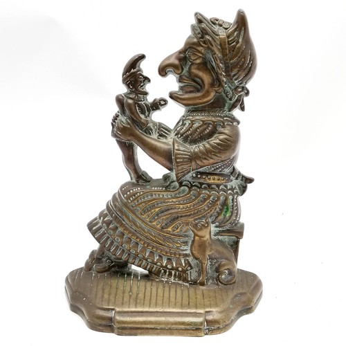 292 - Antique novelty bronze Judy with Punch doorstop - 30cm high x 21cm across