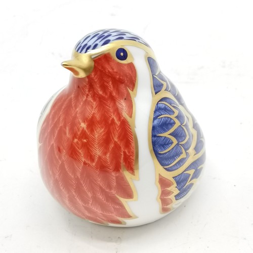 60 - Royal Crown Derby robin paperweight - no obvious signs of damage - 7cm high