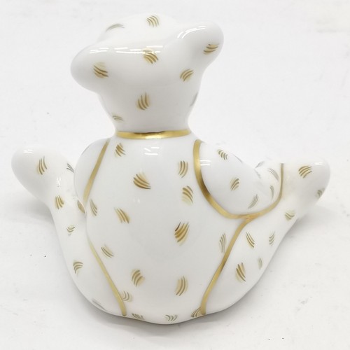 61 - Royal Crown Derby Edward teddy bear figure - no obvious signs of damage - 6cm high