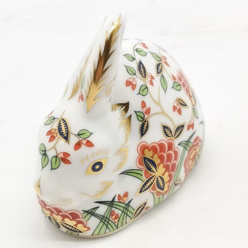 69 - Royal Crown Derby meadow rabbit paperweight - no obvious signs of damage - 7cm high