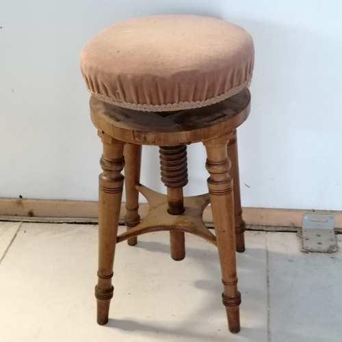 184 - Antique adjustable piano stool 30 cm diameter