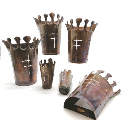 193 - Jane Knapp set of 4 x hand worked copper Vathek wall lights with arrow slit detail (27.5cm drop x 22... 