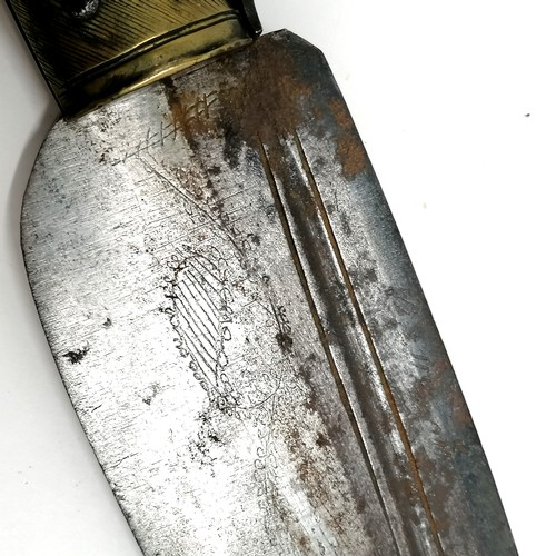 224 - Spanish navaja folding knife with horn and brass handle with crosshatch detail and engraving to stee... 