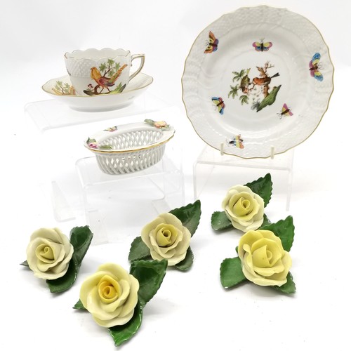 261 - Herend pheasant decorated cup / saucer t/w small plate #1515 (15.5cm diameter) t/w 5 roses + dish (a... 