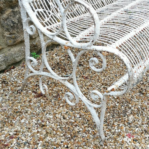 7 - Antique 3 seater wirework bench - small amount of damage in overall good used condition - 122cm x 82... 