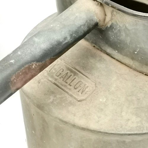 26 - 2 vintage galvanised watering cans 1 has lost it's handle - largest 41cm high