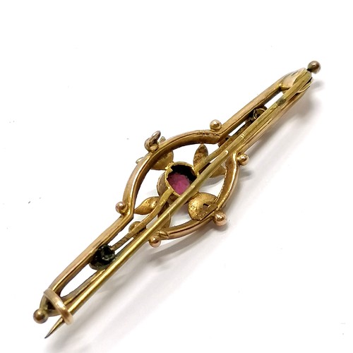 587 - Antique 9ct marked gold brooch set with garnet (?) & pearl - 5cm & 2.3g total weight - SOLD ON BEHAL... 