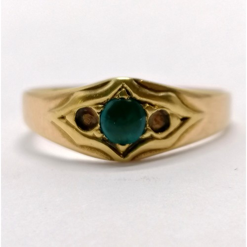 604 - Antique unmarked gold (touch tests as 14ct) blue-green (turquoise) stone set ring - size P & 1.8g to... 