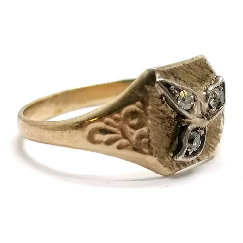 650 - 9ct hallmarked gold signet ring with diamond set detail & scroll design shoulders - size Q½ & 2.1g t... 