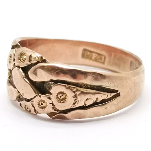 662 - Antique 9ct hallmarked rose gold ring with unusual floral detail - size P & 4.2g