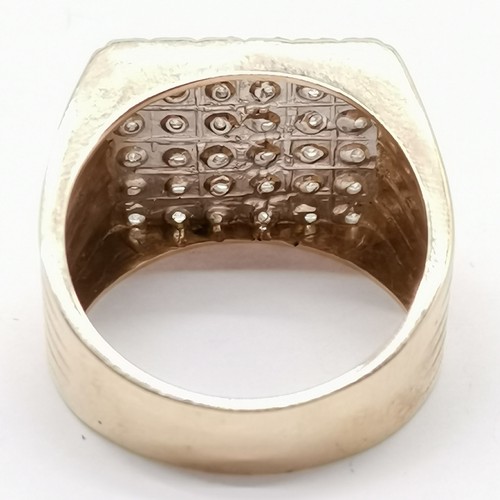 666 - 9ct hallmarked gold square panel ring set with 36 diamonds - size V½ & 7.1g total weight