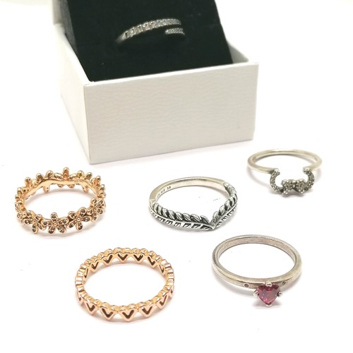 691 - 6 x Pandora (ALE) silver rings - 1 boxed