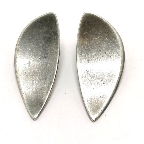 706 - Hans Hansen (Denmark) silver pair of clip on earrings #438 - 31.5mm long & 9.3g