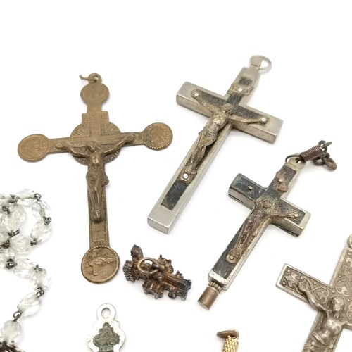 729 - Qty of crosses / crucifixes inc silver, rosary, 9ct front & back etc