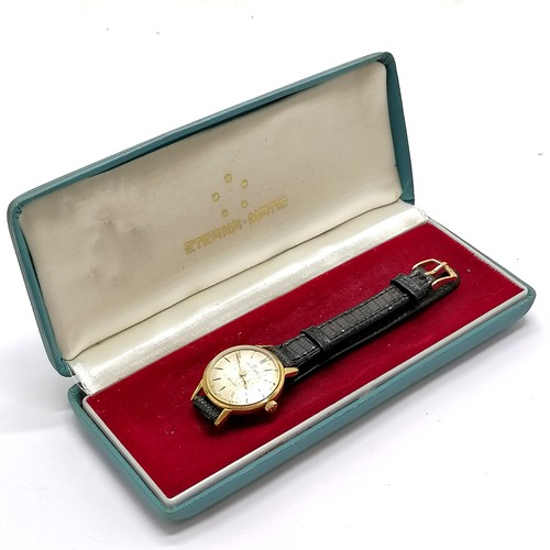 832 - Eterna-matic Sahida automatic mid size 18ct gold wristwatch (22mm case) in original retail box - has... 