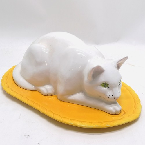 120 - Carlton Ware yellow plate with a white cat shaped lid 37cm x 22cm - no obvious damage