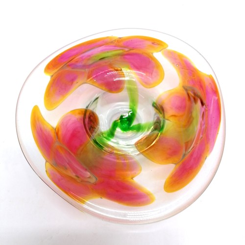 220 - 1978 Jane Bruce art glass bowl with pink, green & yellow colouration - 19cm across x 6cm high with n... 