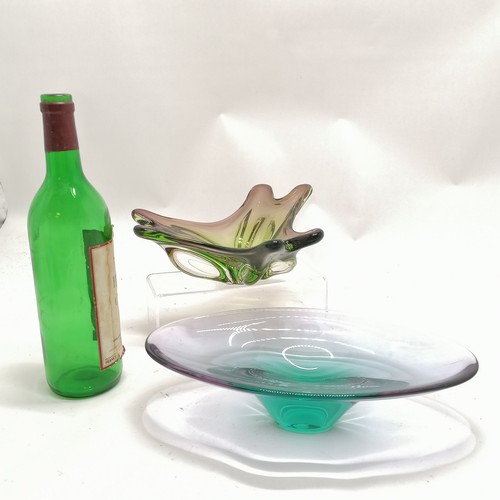 224 - 2 x mid 20th century art glass bowls - splash green & brown is 26cm across x 10cm high