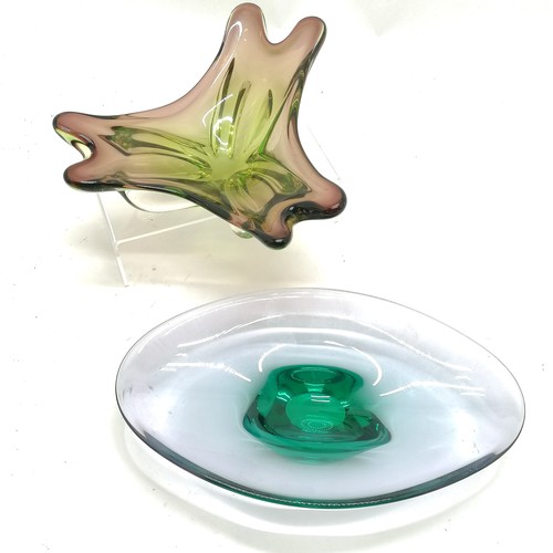 224 - 2 x mid 20th century art glass bowls - splash green & brown is 26cm across x 10cm high