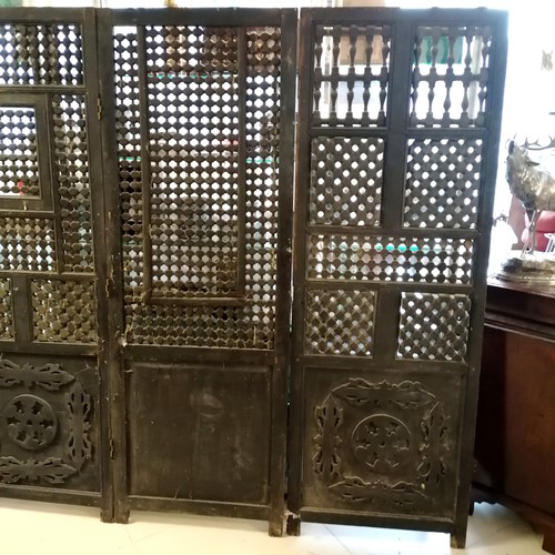 324 - Antique Liberty style Moorish design screen - 4 carved inserts loose and 2 panels missing their hing... 