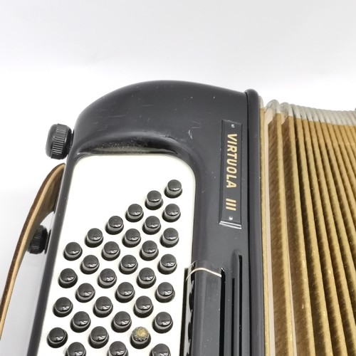 405 - Hohner virtuola III accordion in original case (58cm x 48cm x 24cm at deepest) ~ bellows function & ... 