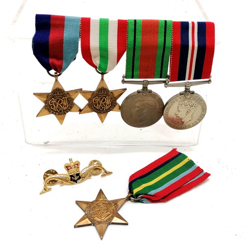 410 - WWII group of medals - 1939-45 star, Italy star, Defence medal, War medal t/w Pacific star & submari... 