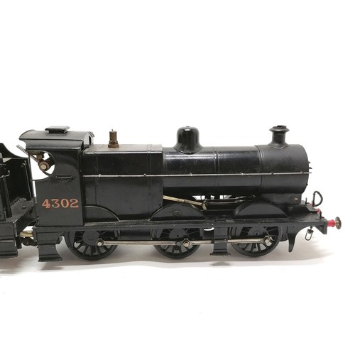 467 - Live steam model of a 0-6-0 LMS locomotive #4302 and tender - 53cm long ~ the original London Midlan... 