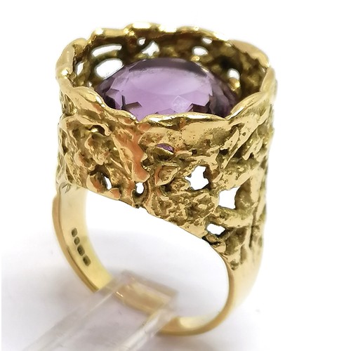 506 - John Donald 18ct hallmarked gold 1968 brutalist ring set with an amethyst in it's original retail le... 