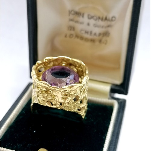 506 - John Donald 18ct hallmarked gold 1968 brutalist ring set with an amethyst in it's original retail le... 