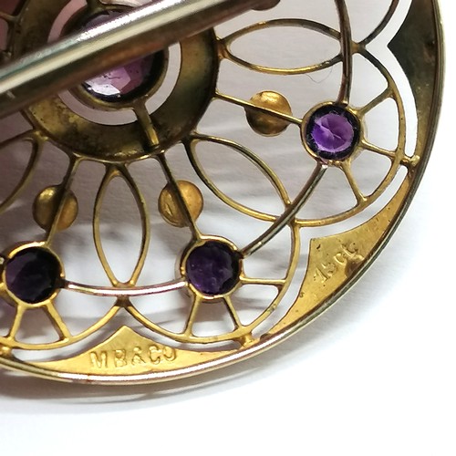 403 - Antique 15ct marked gold circular brooch set with amethyst / pearl by Murrle Bennett & Co - 3.2cm di... 