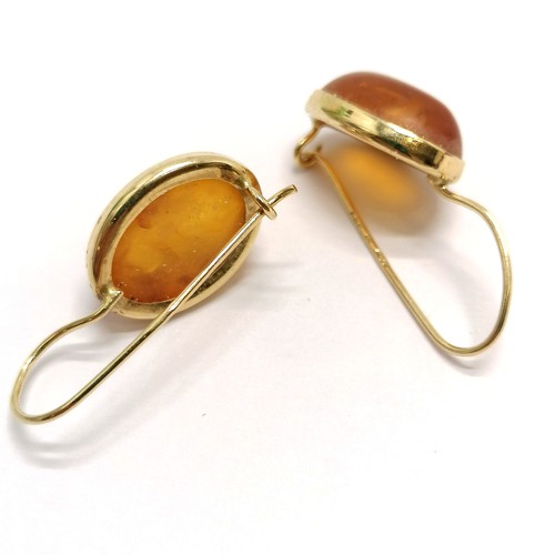 409 - 9ct hallmarked gold amber set earrings - 2.5cm drop & 3.2g total weight