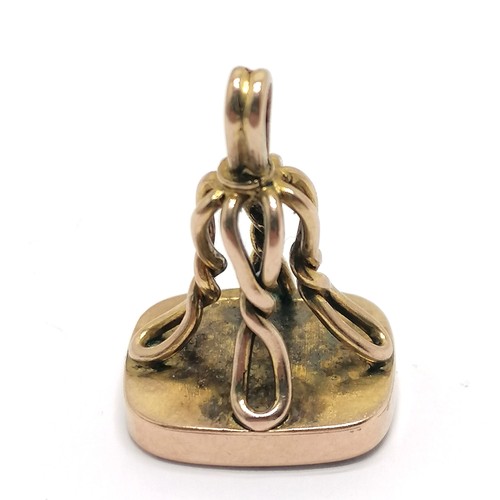 425 - Antique 9ct gold marked pendant seal fob set with hand carved cornelian intaglio 2.5cm drop 4.6g tot... 